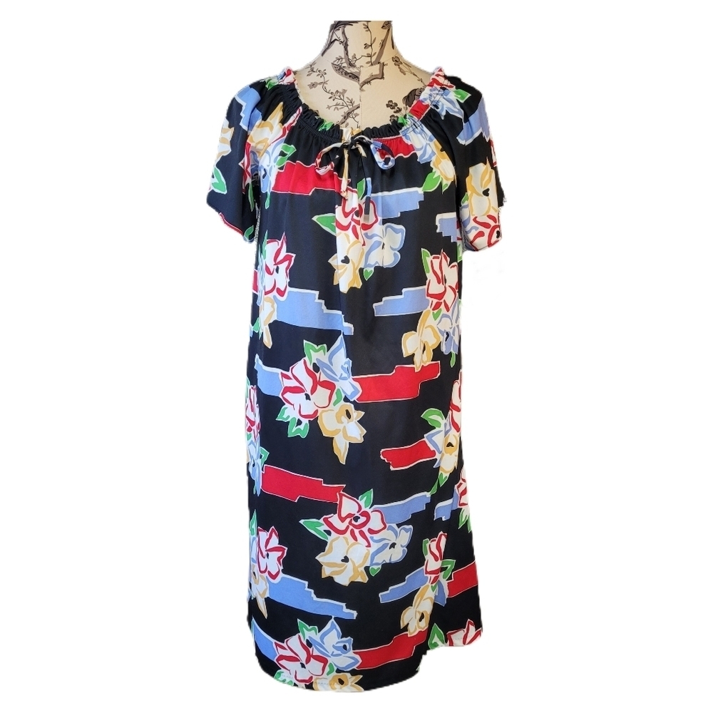 Vintage 1980s Women's Handmade Colorful Floral Muumuu House Dress No Size Tag.